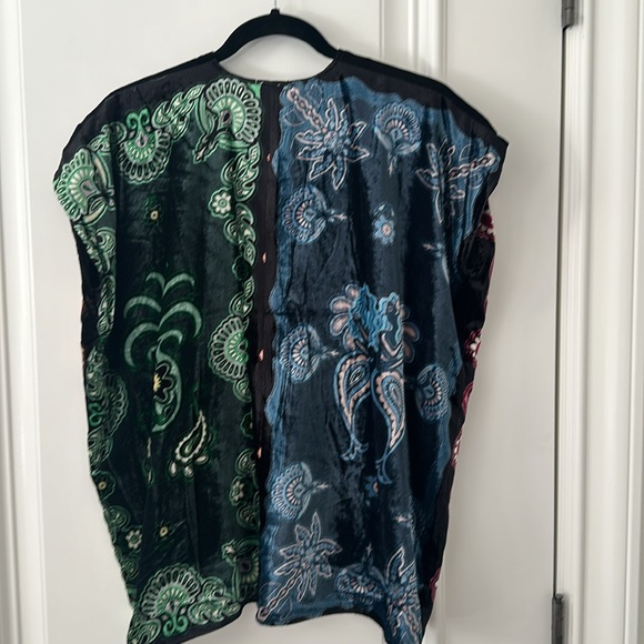 NWT Farm Rio Sweet Mermaids Multi colored blouse. Unique and fun. - Picture 2 of 3